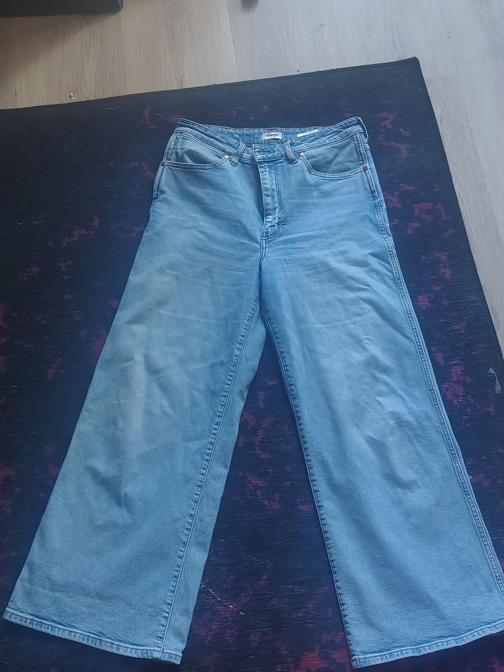 Wrangler Light Wash Wide-Leg Flare Jeans